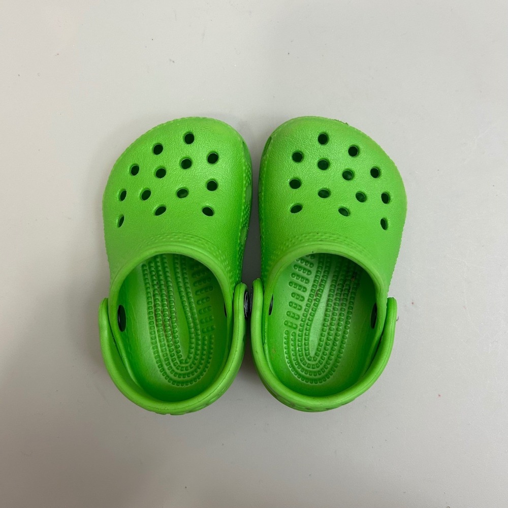Kids Toddler Crocs Classic Clog Bright Green Size 2 3‎ slip on Shoes - Picture 2 of 4